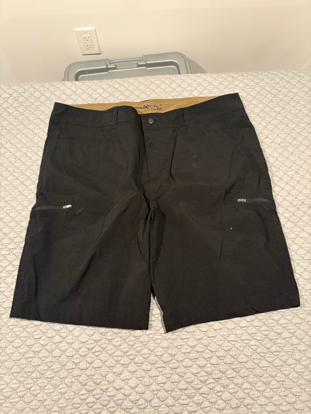 ZeroXposur Black Men's Hybrid Shorts